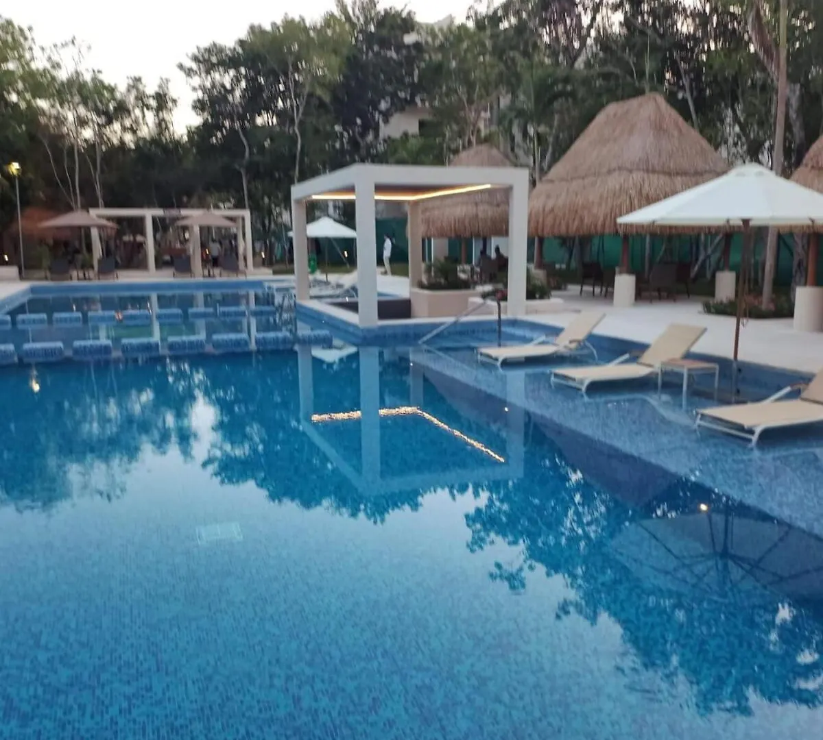 Apartment Comfortable And Attractive Puerto Morelos Mexico